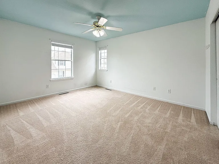 1836 Kensal Green Dr — Photo 25