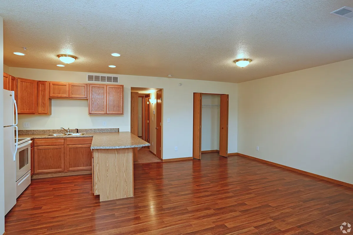 Building Photo - Briarwood Apartments and Villas