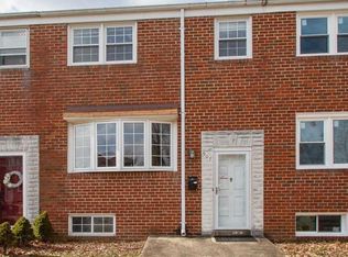 907 Circle Dr, Baltimore, MD 21227