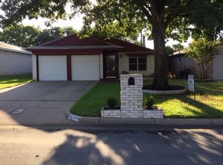 2813 Shaye Ln, Fort Worth, TX 76112