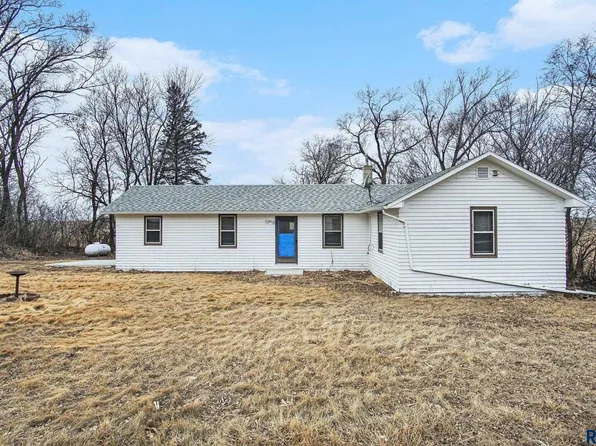 24799 457th Ave, Colton, SD 57018
