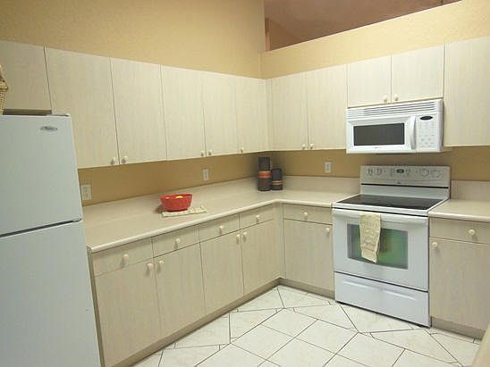 4th image of 3895 Majestic Palm Way