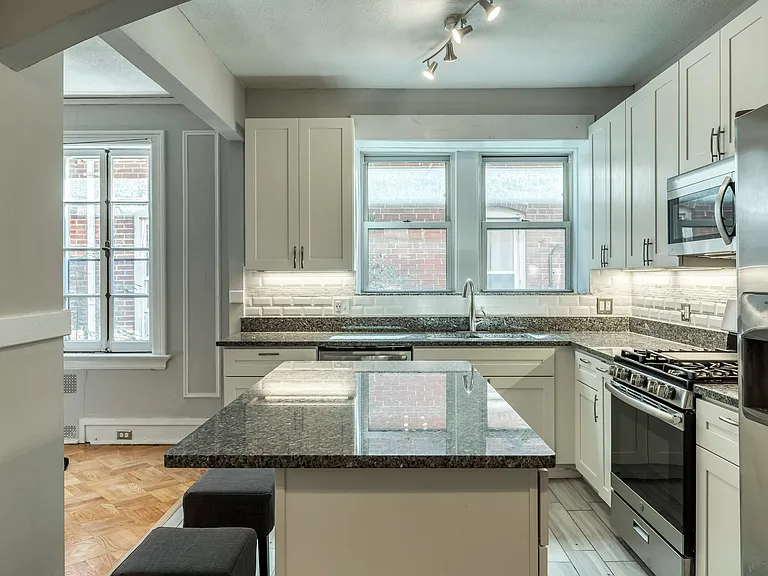 7024 Forsyth Blvd #2E — Photo 15