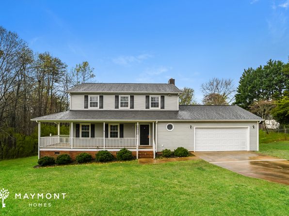 103 Wood Fox Ct