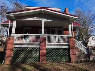 221 S Washington Ave, Pulaski, VA 24301