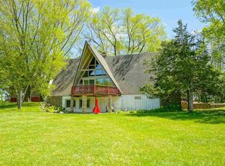 1654 S Hammen Rd, Edgerton, WI 53534