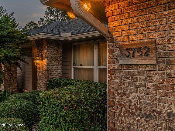 2nd image of 3752 HELICON Drive