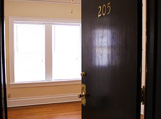 2733 Hampshire Rd APT 205, Cleveland, OH 44106