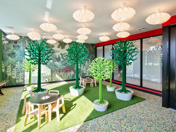 515 West 36th Street image 12 of 22