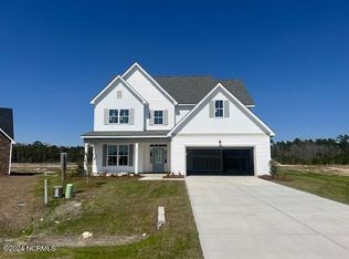 847 Cooke Dr, Hubert, NC 28539