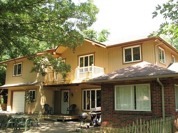 3rd image of 1026 S 59th St