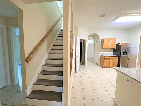 4th image of 10407 Glen Willow Ln