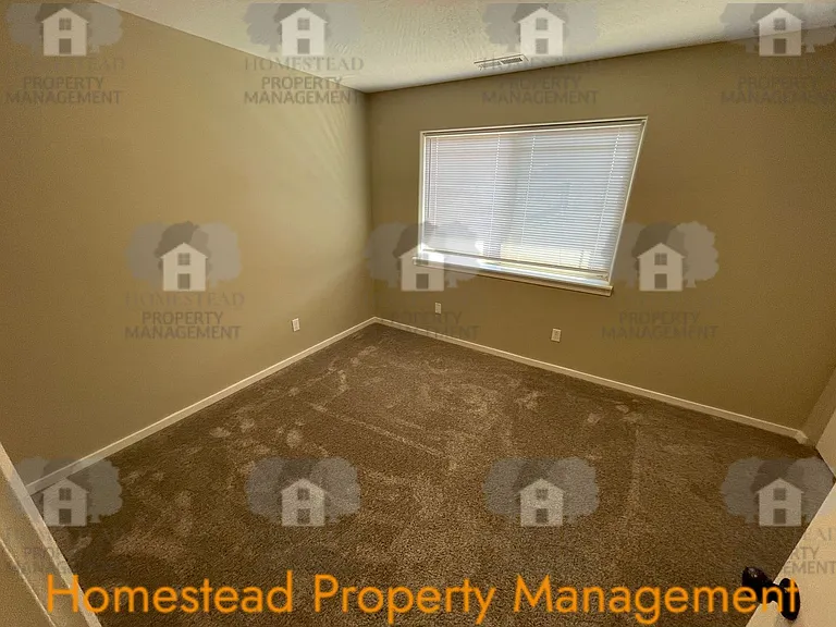 479 Broad St S — Photo 12