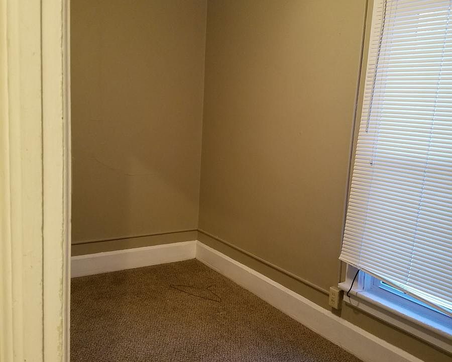 Smaller bedroom