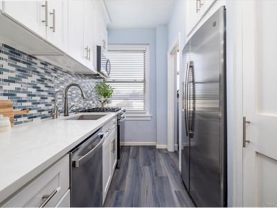 8 Barstow Road #4J, Great Neck, NY, 11021