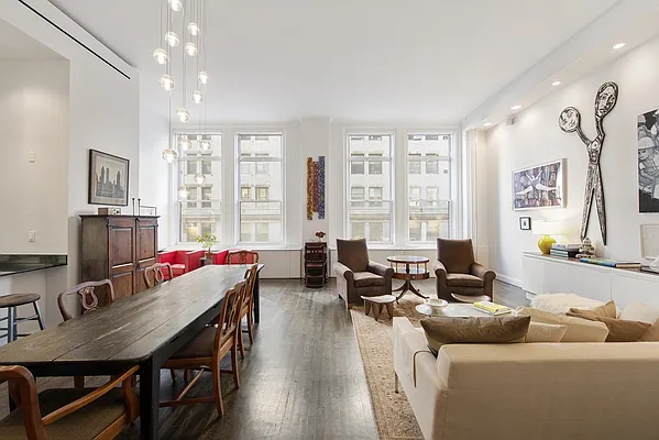 Sold by Nest Seekers International | media 11