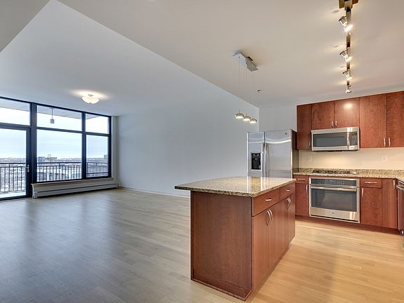3rd image of 1120 2nd St S #903