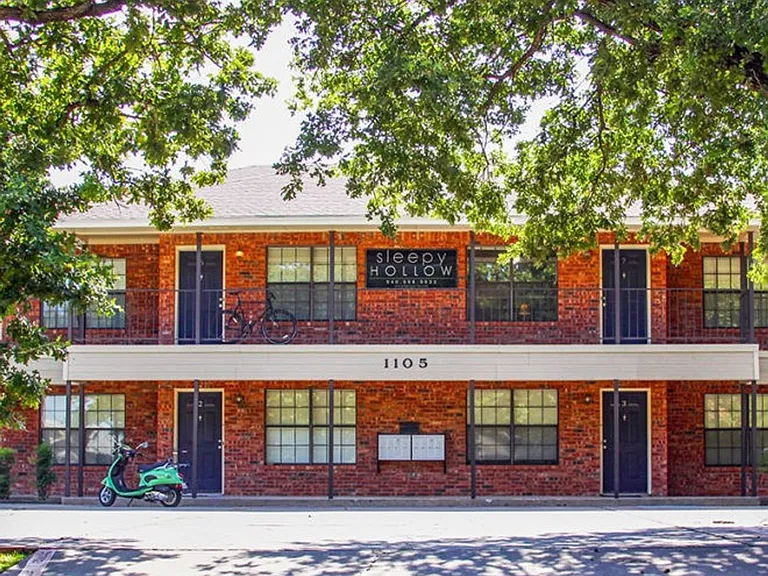 1105 S Avenue B — Photo 9