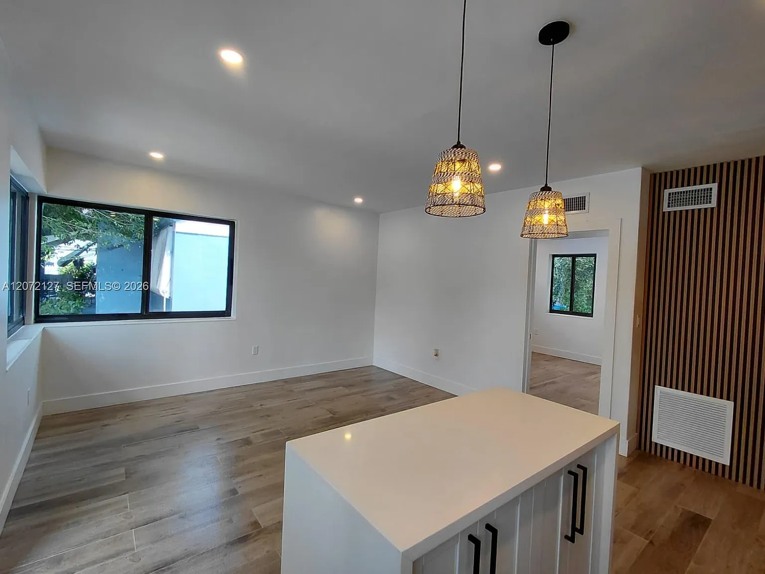 N Miami Estates — Photo 3
