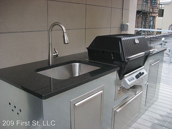 5th image of 111 Kirk Ave SW APT 2C
