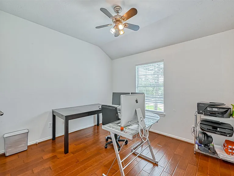 26 Pomerelle Pl — Photo 23