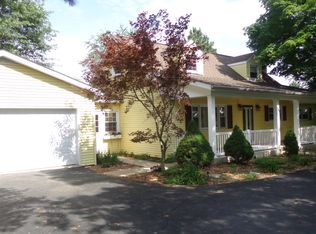1110 N Idler Ln, Greenville, IL 62246