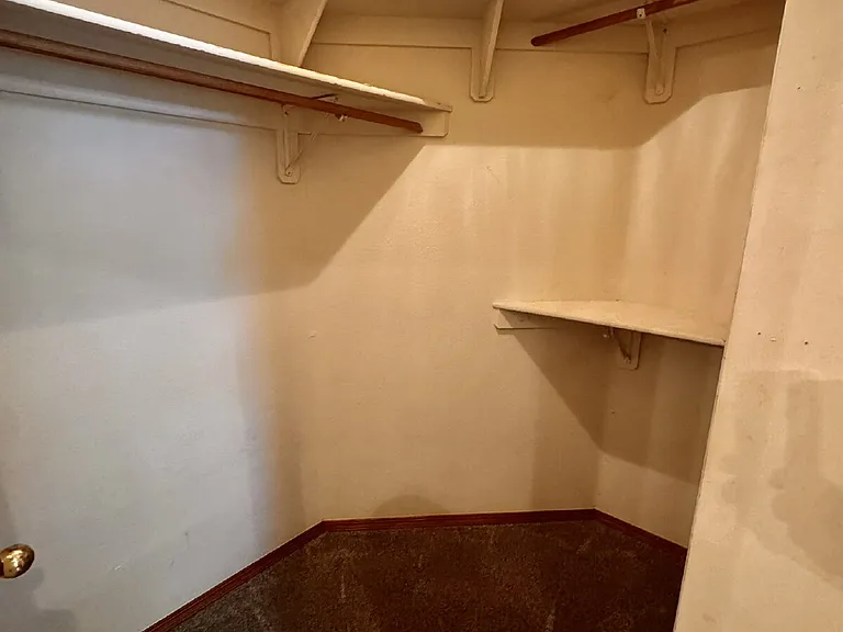 3802 Maple Rd — Photo 20