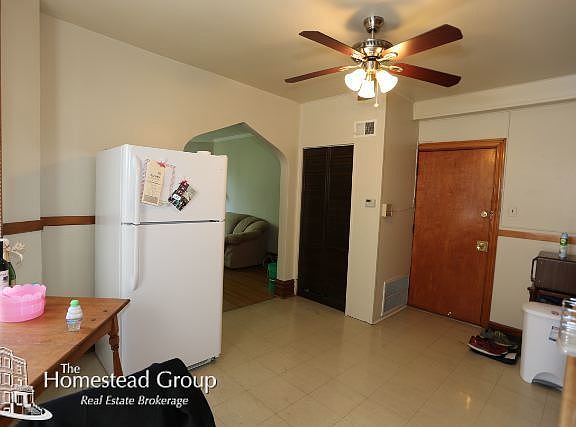 5th image of 3729 N Kenmore Ave APT 02F