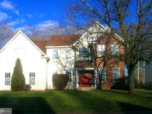 7 Keeneland Ct, Bear, DE 19701