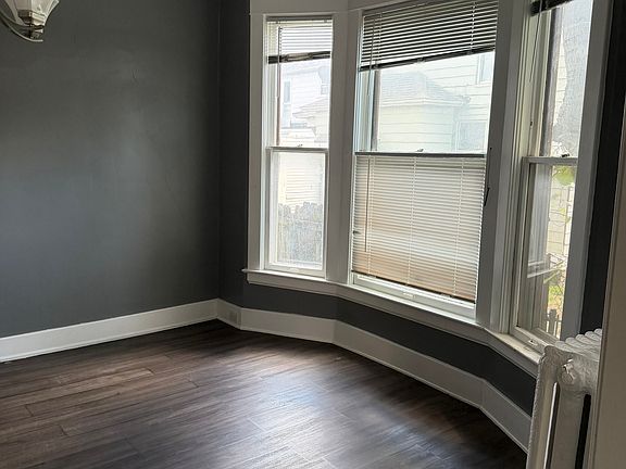 4th image of 410 Barker Ave NW #410