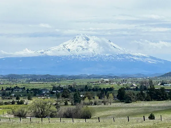 Riverview Dr, Yreka, CA 96097