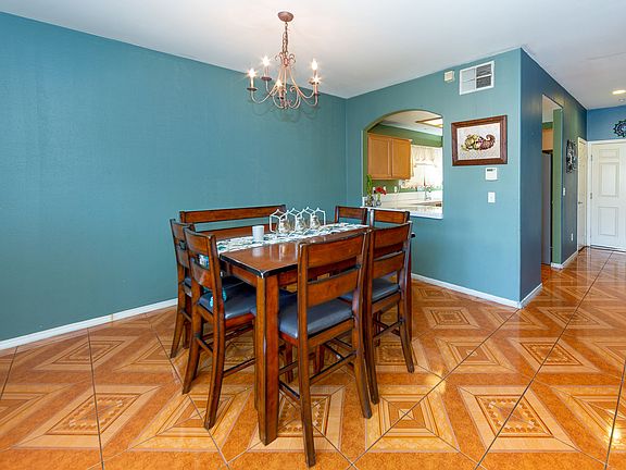 5th image of 8554 Burnet Ave Unit 128
