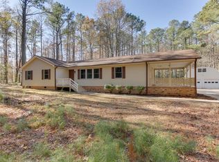 3876 Owl Trap Rd, Gloucester, VA 23061