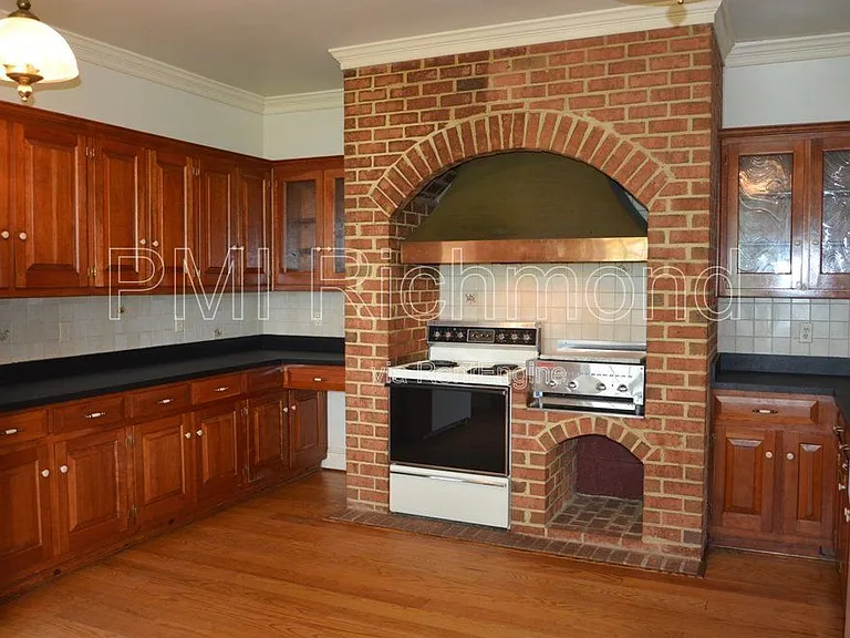 9850 Old Sweet Hall Ferry Rd — Photo 4