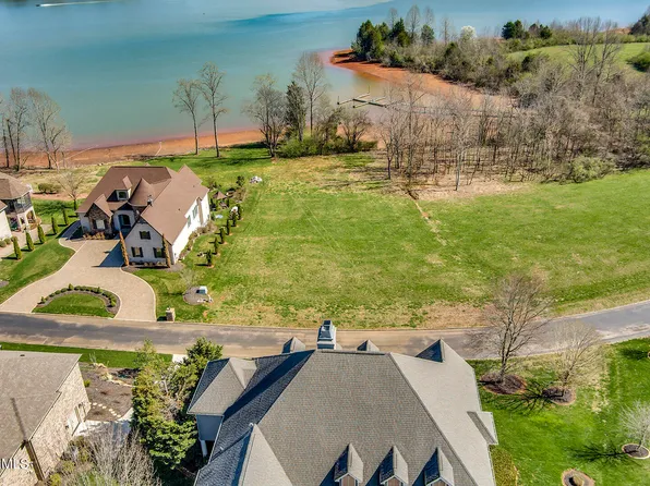 400 Cormorant Dr, Vonore, TN 37885