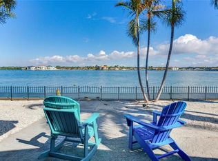 16101 6th St E, Redington Beach, FL 33708