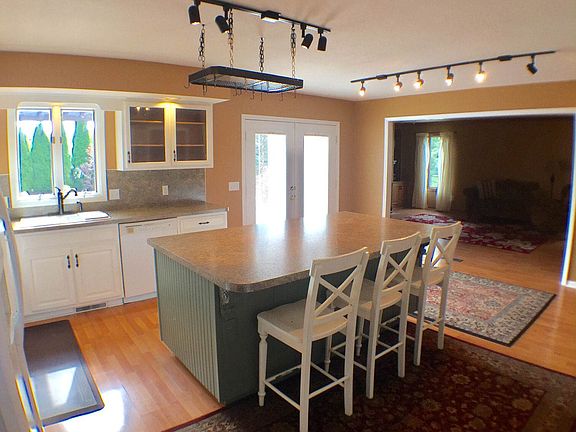 4th image of 7605 Red Pines Dr