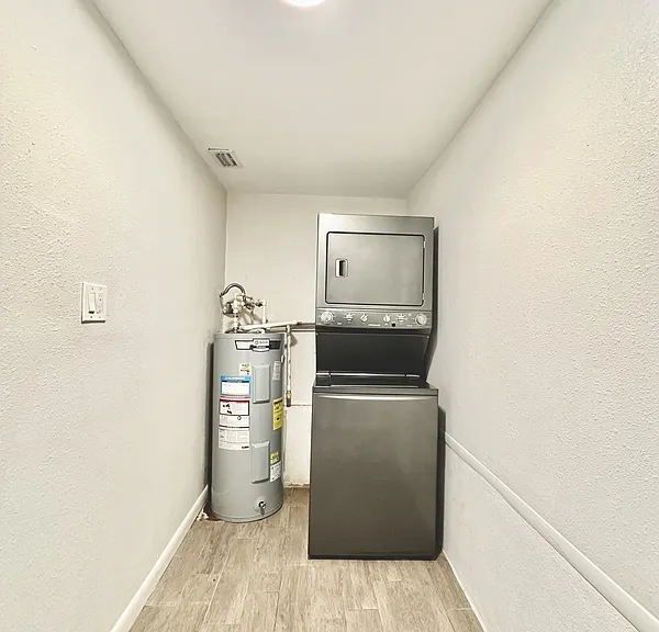 2928 W Elrod Ave — Photo 28
