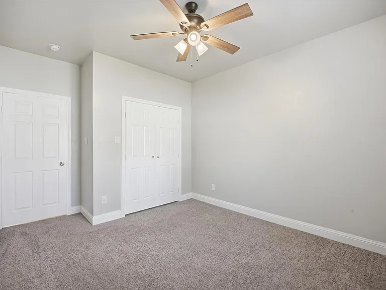 4404 Harris St — Photo 15