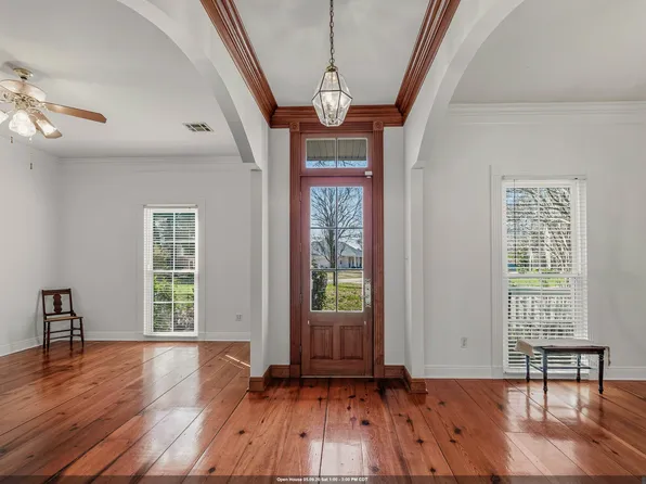 14513 N Majestic Oaks Pl, Baton Rouge, LA 70810