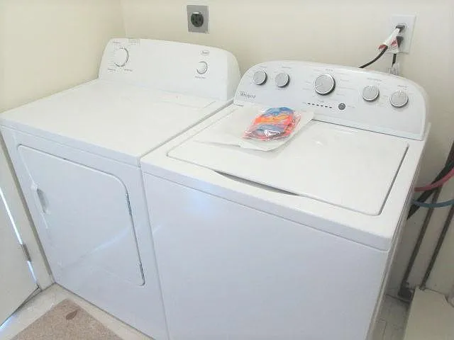 28 Hillwood Dr #1 — Photo 11