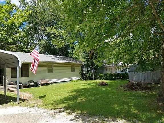 2nd image of 2019 Birch Ln
