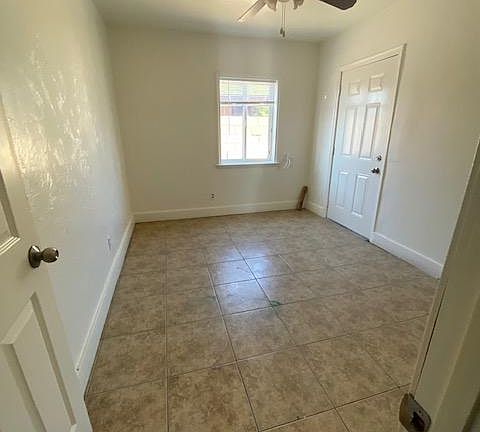 5th image of 520 E 6th St APT 1