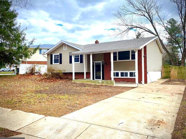 11 Windflower Dr