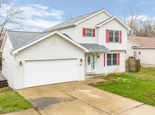 65 S Williams Lake Rd, Waterford, MI 48327