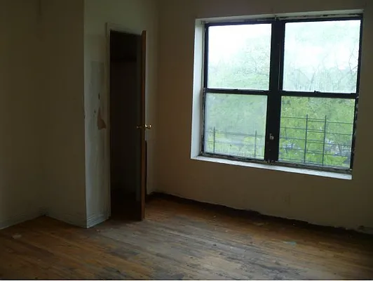 Sold by B.H. TAL Real Estate | media 7