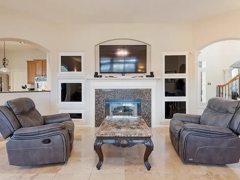 2278 Fernspring Dr — Photo 9