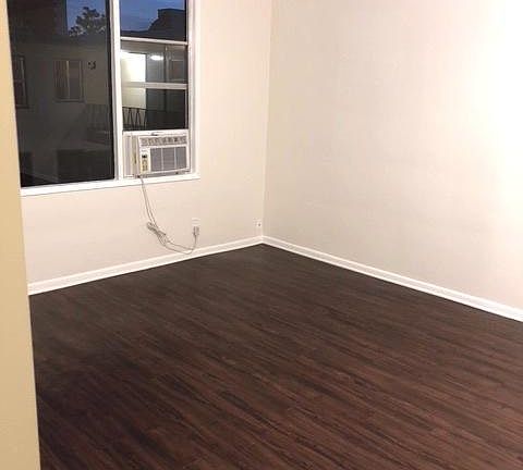 5th image of 2890 Leeward Ave APT 201