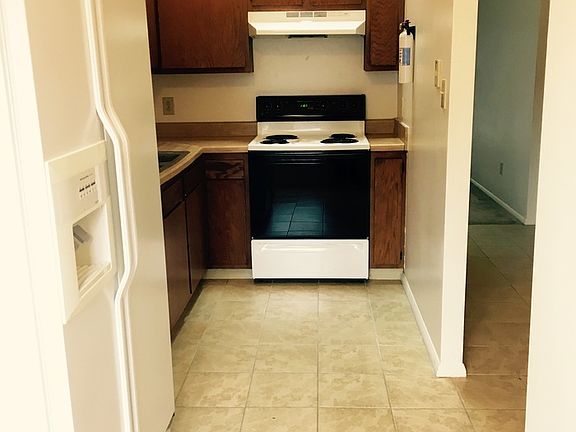 4th image of 5258 Waller Ct