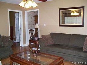 3rd image of 108 E End Ave